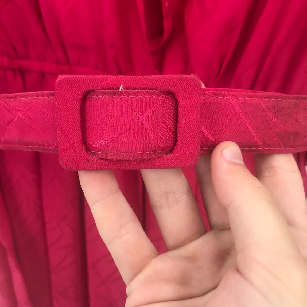 Epitome' Vintage Tie Waist Belt Pleated Maxi Dress - Picture 3 of 5
